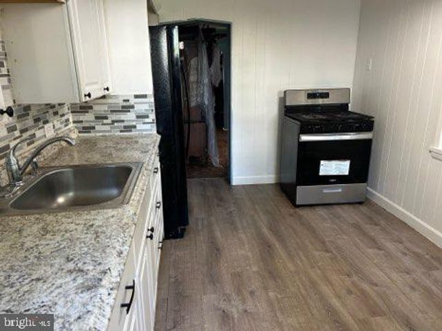 236 EMORY AVE, Trenton, NJ 08611