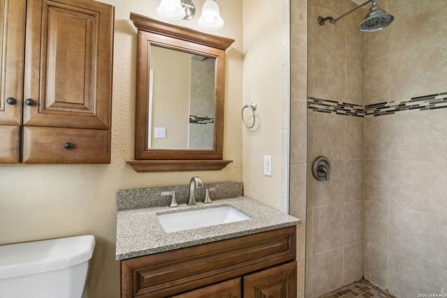 7627 TRIPLE OAKS DR, San Antonio, TX 78263