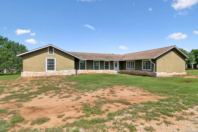 7627 TRIPLE OAKS DR, San Antonio, TX 78263