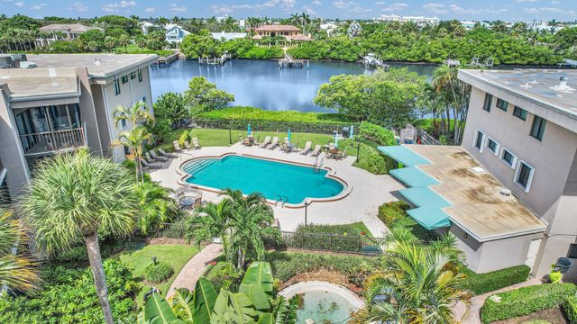 3605 S Ocean Boulevard 230 C, South Palm Beach, FL 33480