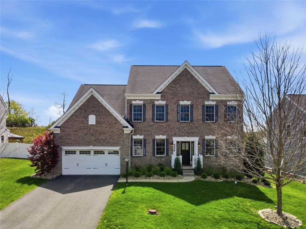 5006 Firwood Dr, Cecil, PA 15317