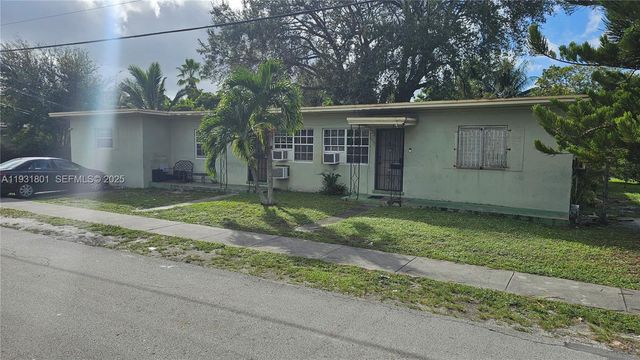 17090 NE 3rd Ct, North Miami Beach, FL 33162
