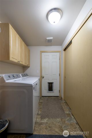 3381 Jackson Highway, Chehalis, WA 98532