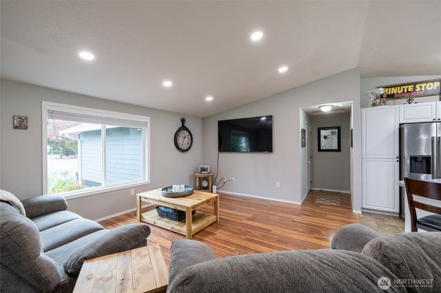 3381 Jackson Highway, Chehalis, WA 98532