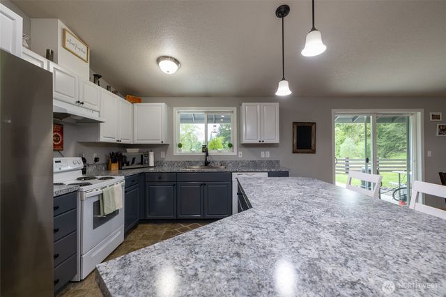 3381 Jackson Highway, Chehalis, WA 98532