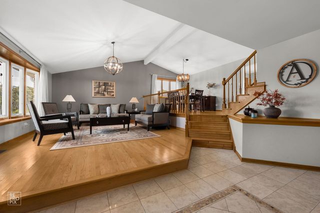 11939 S Pinecreek Drive, Orland Park, IL 60467