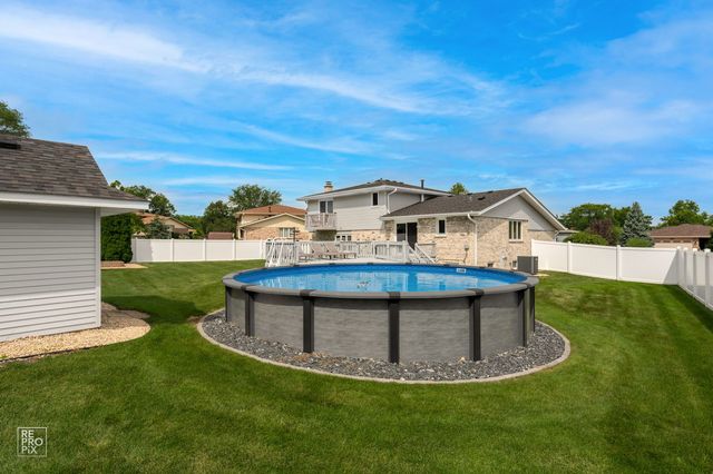 11939 S Pinecreek Drive, Orland Park, IL 60467