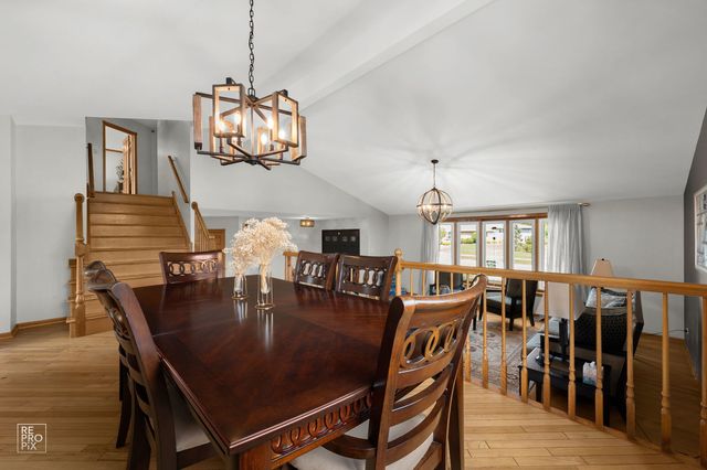11939 S Pinecreek Drive, Orland Park, IL 60467