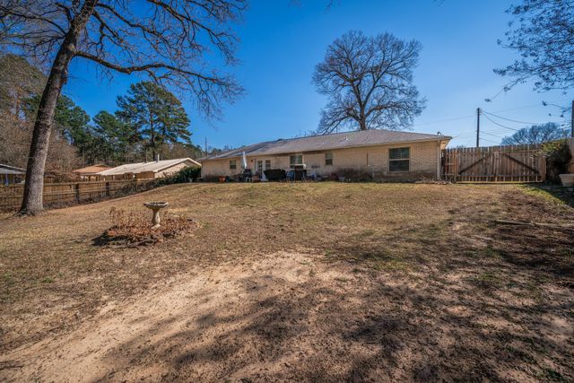 143 Amy St, Longview, TX 75605