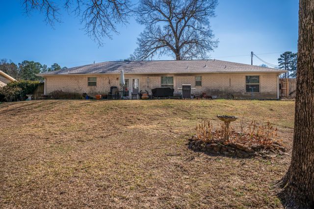 143 Amy St, Longview, TX 75605