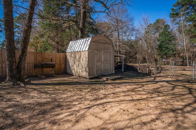 143 Amy St, Longview, TX 75605