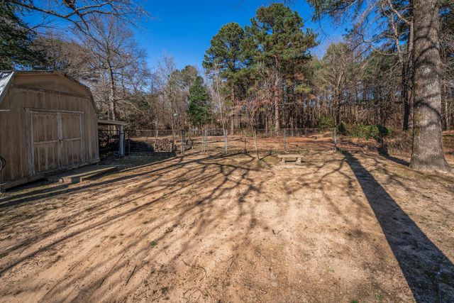 143 Amy St, Longview, TX 75605