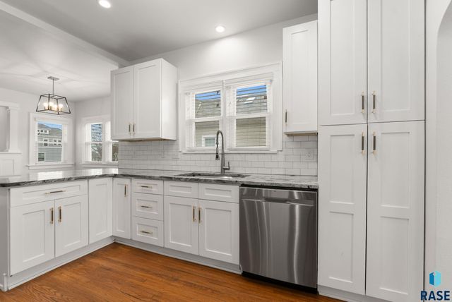 617 E 20th St Street, Sioux Falls, SD 57105