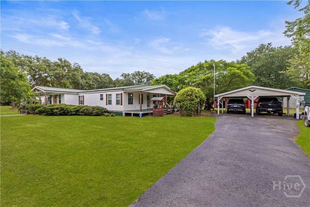 Image 12 of property listing at 535 & 565 Deer Run Road, Ellabell, GA 31308