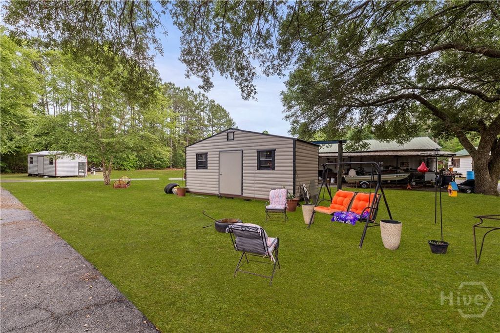 Image 17 of property listing at 535 & 565 Deer Run Road, Ellabell, GA 31308