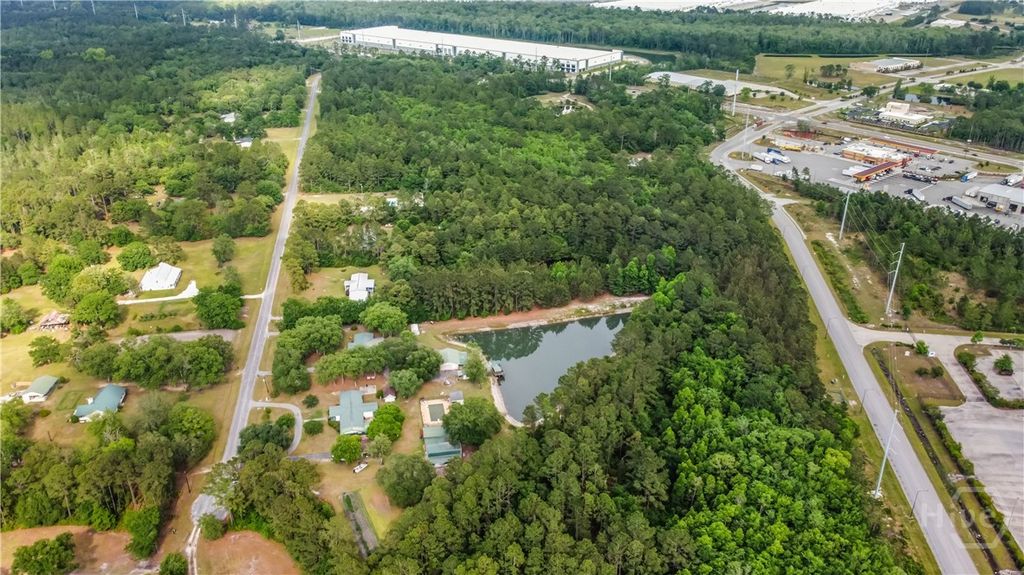 Image 5 of property listing at 535 & 565 Deer Run Road, Ellabell, GA 31308