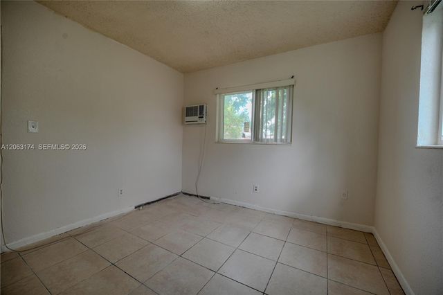 715 N 58th Avenue 1, Hollywood, FL 33021