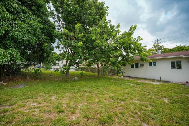 715 N 58th Avenue 1, Hollywood, FL 33021
