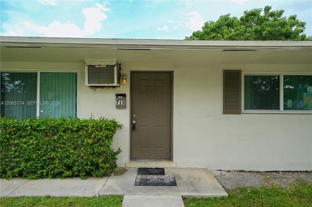 715 N 58th Avenue 1, Hollywood, FL 33021