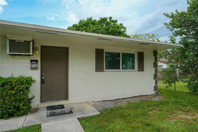 715 N 58th Avenue 1, Hollywood, FL 33021