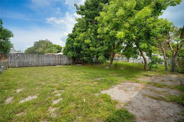 715 N 58th Avenue 1, Hollywood, FL 33021