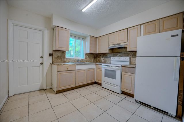 715 N 58th Avenue 1, Hollywood, FL 33021
