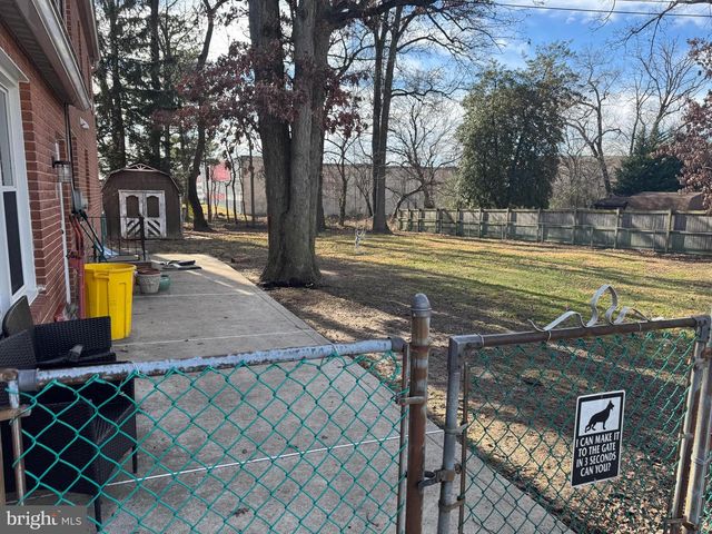 8046 JUMPERS HOLE RD, Pasadena, MD 21122