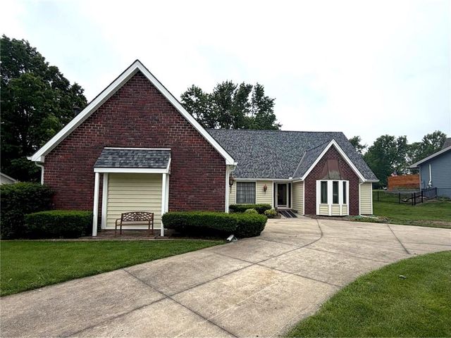9711 Betsy Ross Lane, Liberty, MO 64068