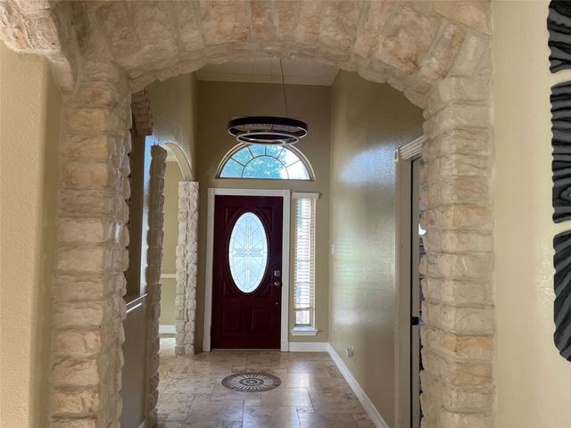 418 Fall Creek Drive, Houston, TX 77336