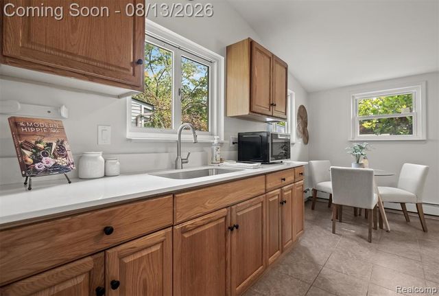 1420 S Carlson Street, Westland, MI 48186