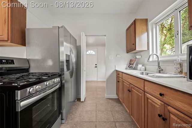 1420 S Carlson Street, Westland, MI 48186