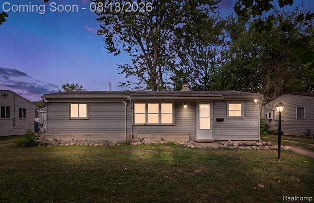 1420 S Carlson Street, Westland, MI 48186