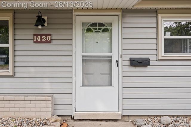1420 S Carlson Street, Westland, MI 48186