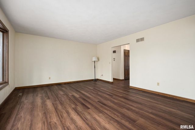 85 HICKORY RIDGE Court, Morton, IL 61550