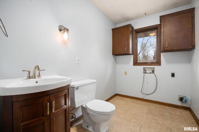 85 HICKORY RIDGE Court, Morton, IL 61550