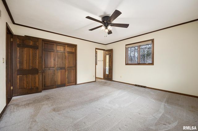 85 HICKORY RIDGE Court, Morton, IL 61550