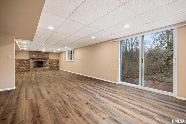 85 HICKORY RIDGE Court, Morton, IL 61550