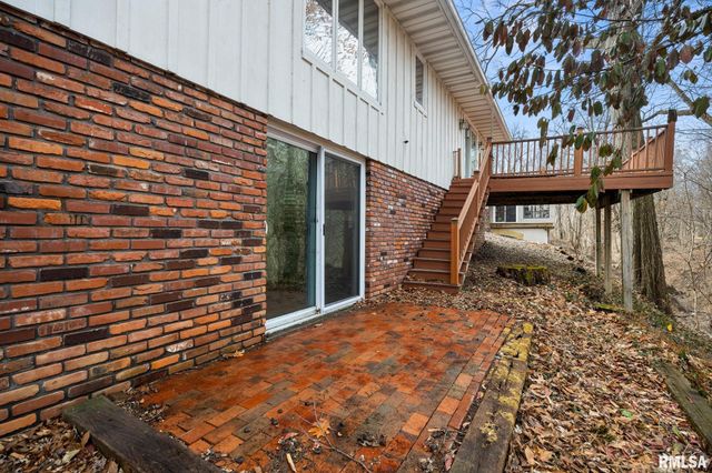 85 HICKORY RIDGE Court, Morton, IL 61550