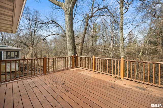 85 HICKORY RIDGE Court, Morton, IL 61550