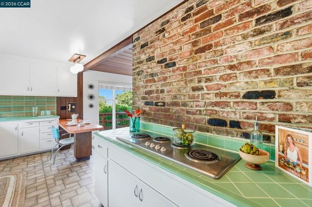 143 Montecito Crescent, Walnut Creek, CA 94597
