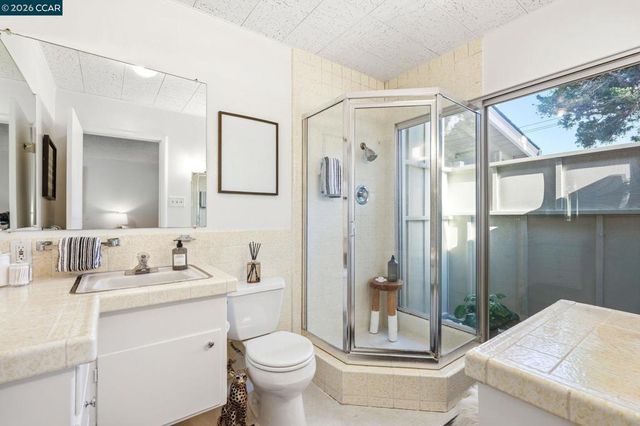 143 Montecito Crescent, Walnut Creek, CA 94597
