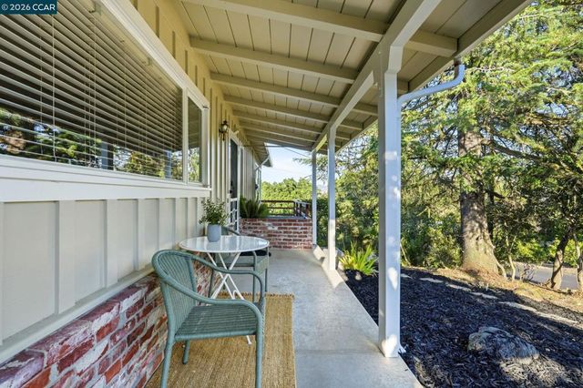 143 Montecito Crescent, Walnut Creek, CA 94597