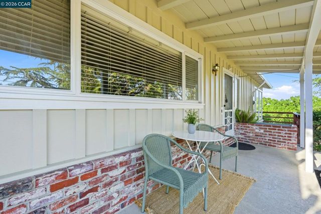 143 Montecito Crescent, Walnut Creek, CA 94597