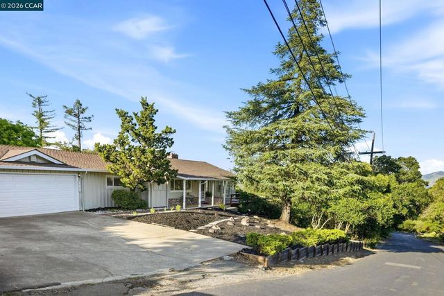 143 Montecito Crescent, Walnut Creek, CA 94597