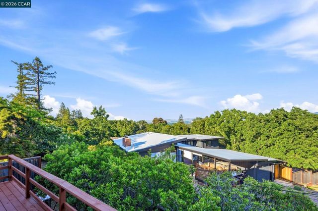 143 Montecito Crescent, Walnut Creek, CA 94597