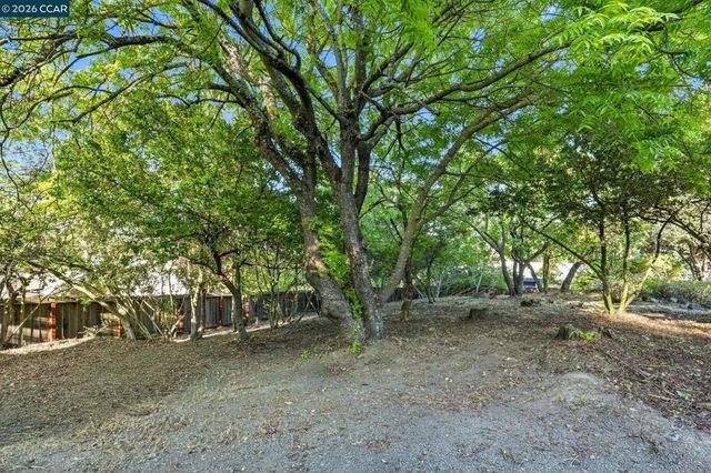 143 Montecito Crescent, Walnut Creek, CA 94597