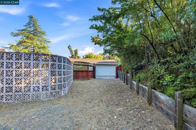 143 Montecito Crescent, Walnut Creek, CA 94597