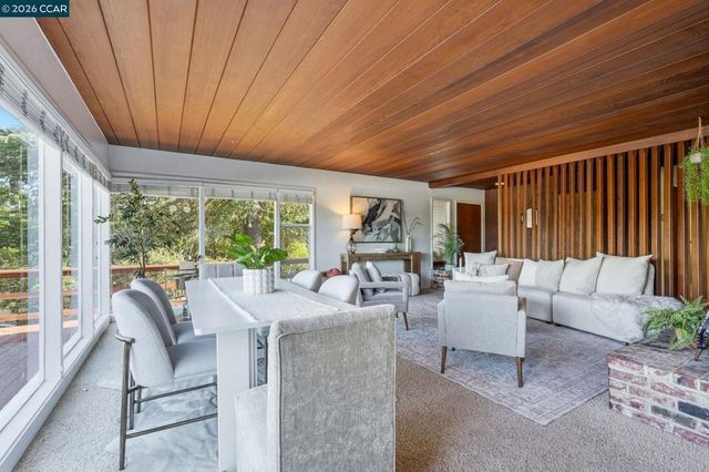 143 Montecito Crescent, Walnut Creek, CA 94597