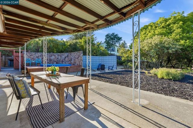 143 Montecito Crescent, Walnut Creek, CA 94597