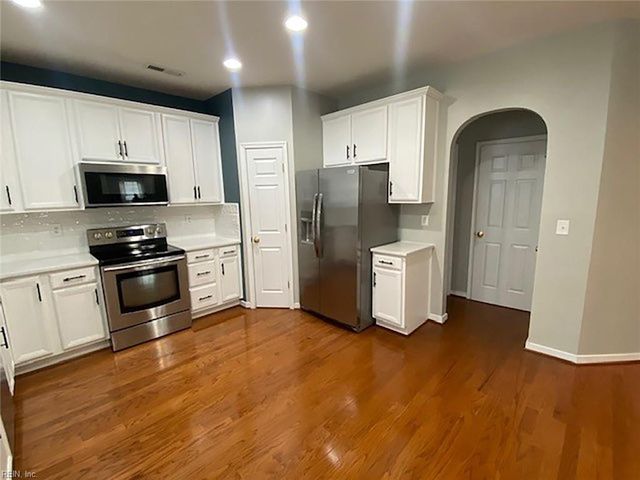 406 Queensbury LN, Williamsburg, VA 23185